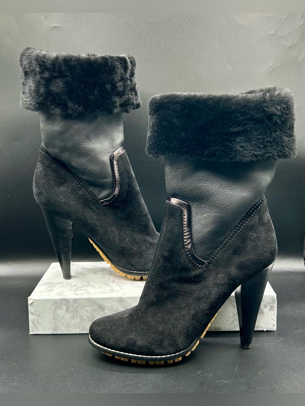 VICINI Black Leather and Suede Shearling -Heeled-Boots. EU Size 40